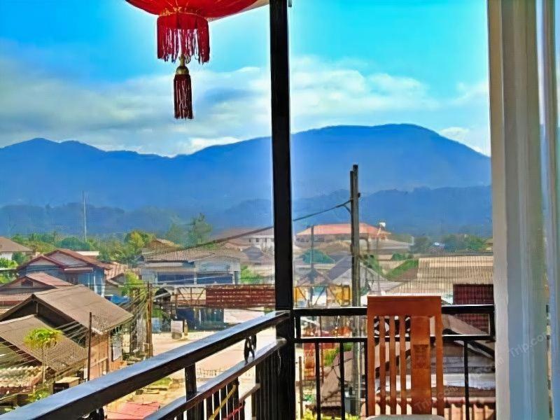 Downtown Vang Vieng Hotel エクステリア 写真