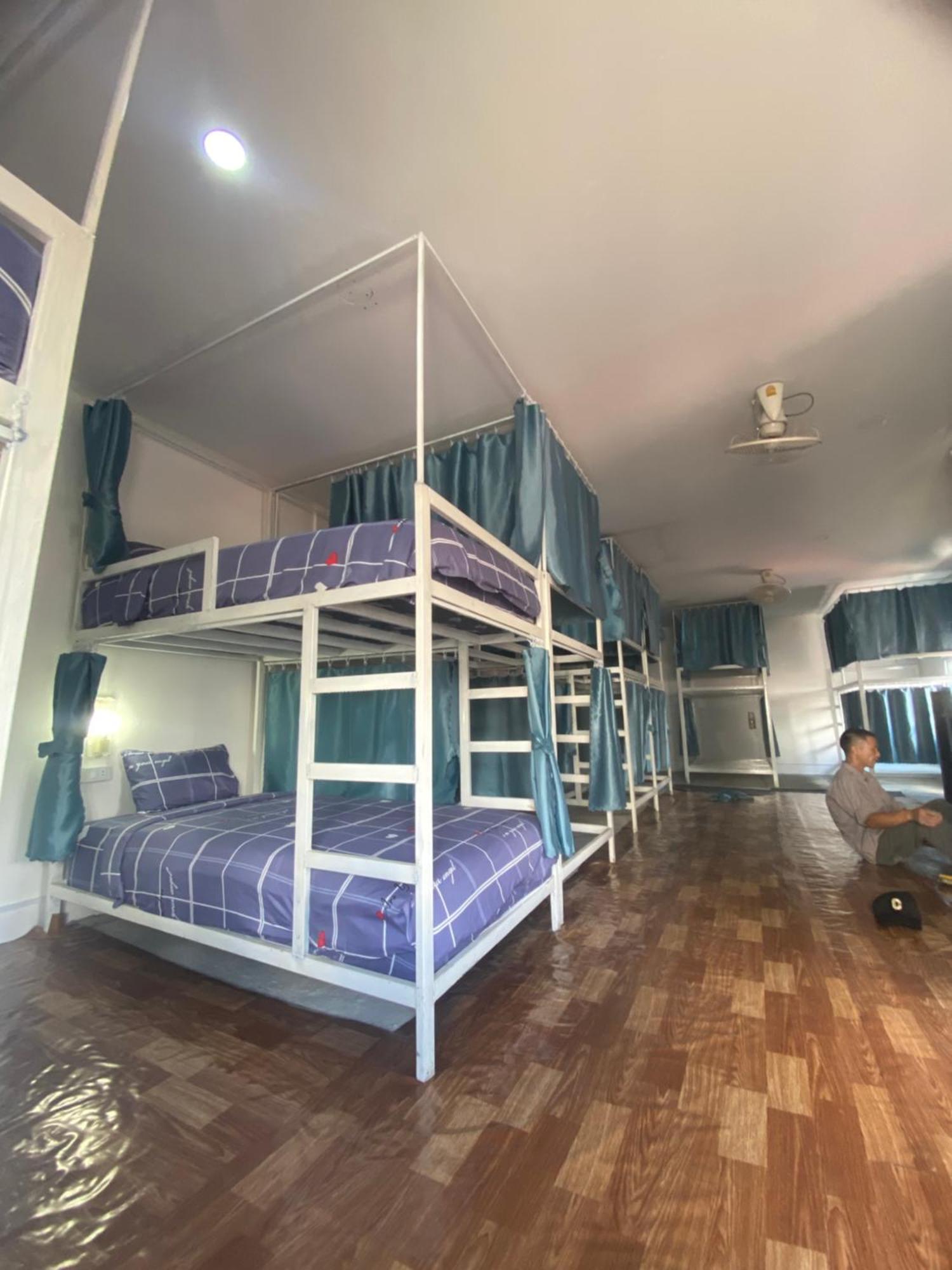 Downtown Vang Vieng Hotel エクステリア 写真